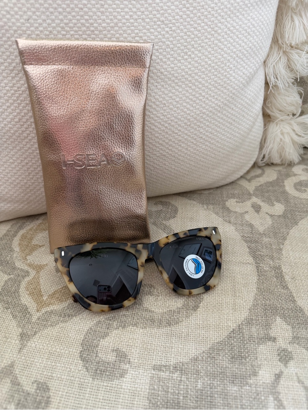I Sea Lexi sunglasses in snow Tort